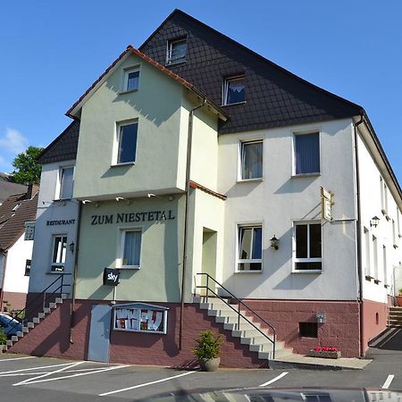 Landhotel Zum Niestetal ภายนอก รูปภาพ