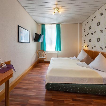 Landhotel Zum Niestetal ภายนอก รูปภาพ
