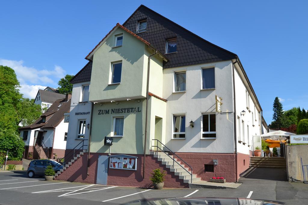 Landhotel Zum Niestetal ภายนอก รูปภาพ